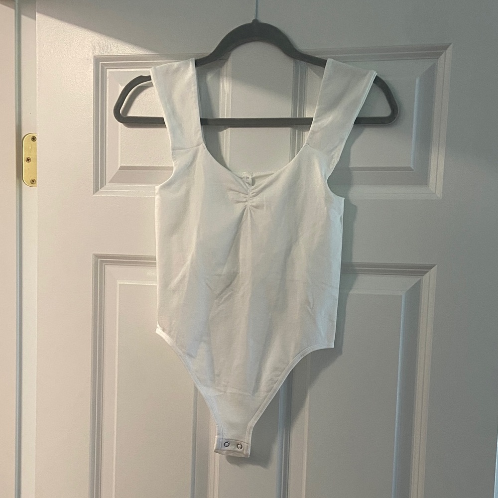 🧡 Women’s bodysuit